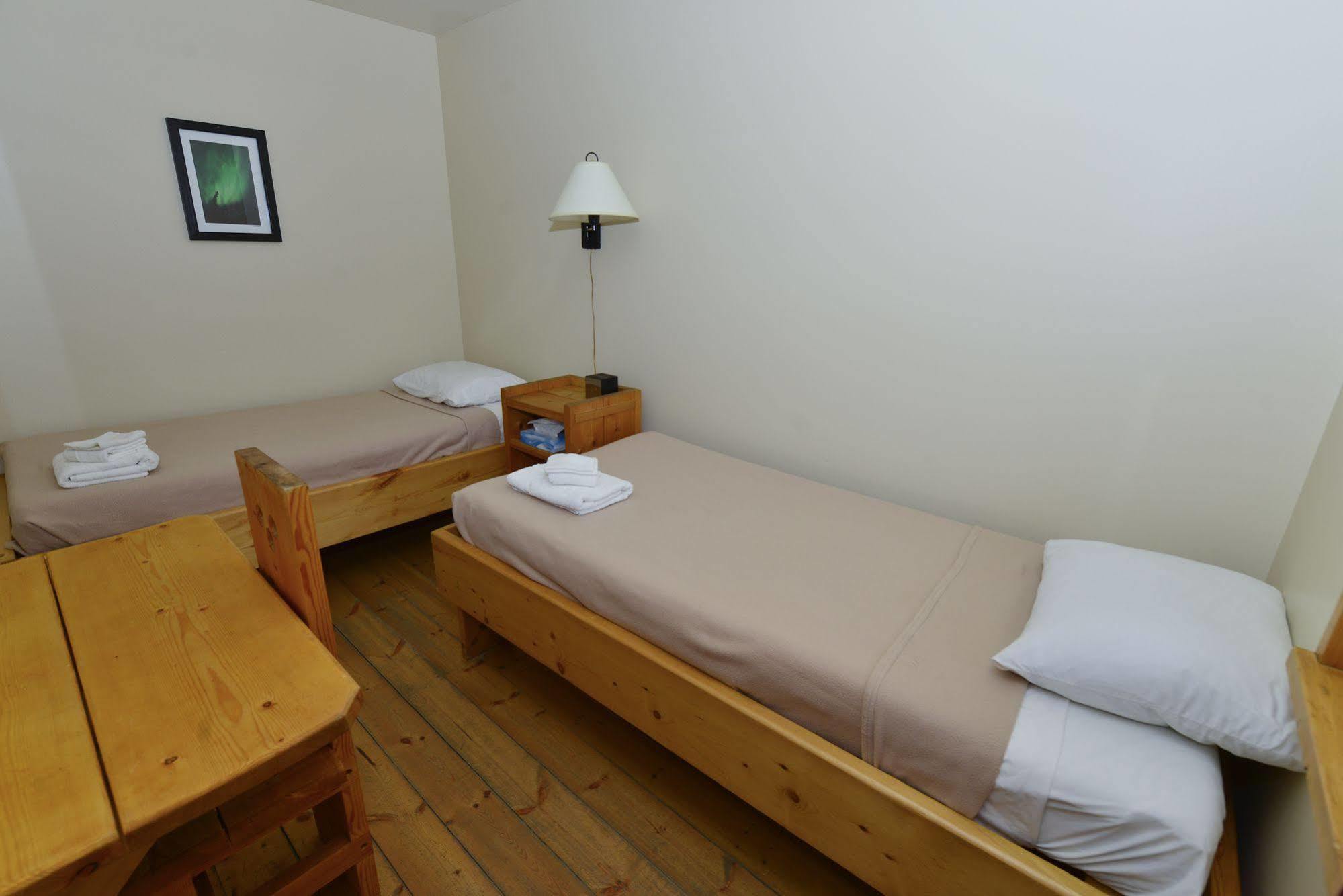 The Bunkhouse Hotel Доусън Сити Екстериор снимка